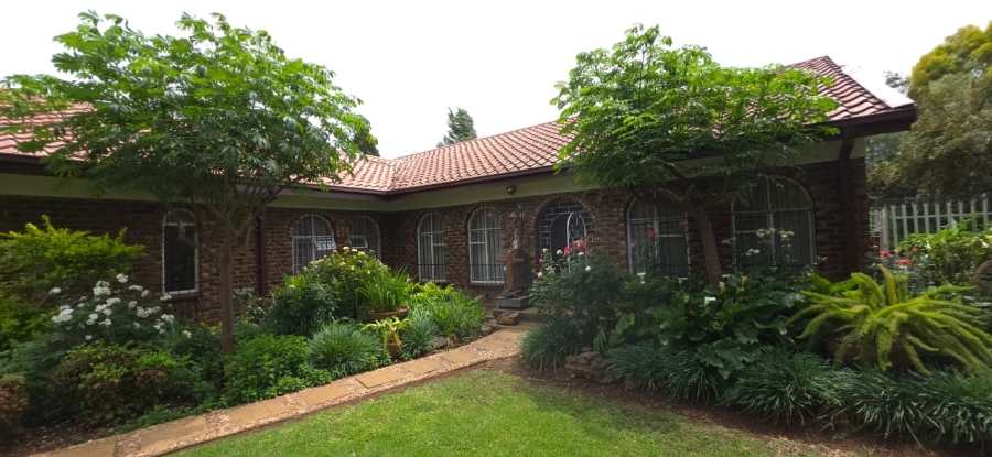 3 Bedroom Property for Sale in Potchefstroom North West